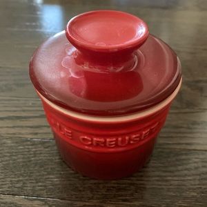 Le Creuset butter crock - cerise